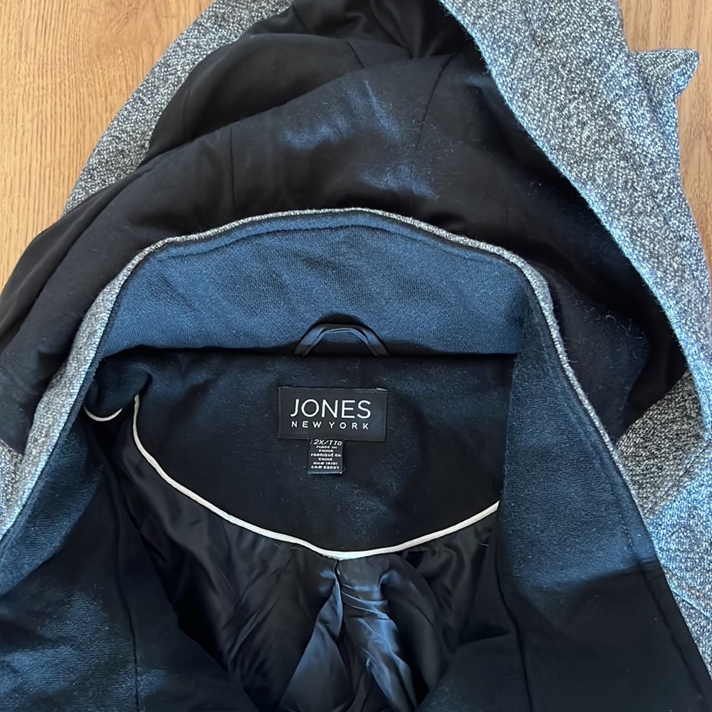Ladies jacket - Picture 2 of 7